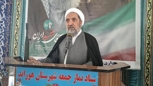 نماز جمعه زمینه ساز وحدت بین مردم ومسئولین است، شرکت مسئولان در این مراسم عبادی و سیاسی باید پررنگ باشد.