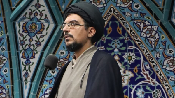 حجت الاسلام سید صادق هاشمی خطیب موقت عالیشهر: امروز هم جنگ های ترکیبی که مد نظر هست ترکیبی از اخبار جعلی وعده های فریبنده القای ناامیدی و تقابل با این جنگ ها و این فریب ها تقویت بصیرت خودسازی اخلاقی و اتحاد مقدس است