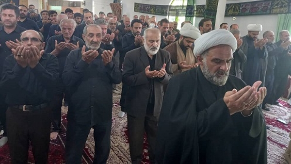 تا ساختار اقتصادی ما اصلاح نشود با تغییر مدیران هیچ اتفاقی نخواهد افتاد! مدیر عاقل و عادل ما وقتی گرفتار یک ساختار غیر عادلانه هست خودش هم از حرکت باز می ماند.