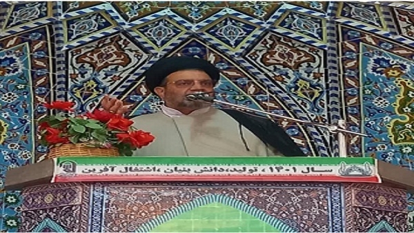 انسان عاقل از سه چیز فرار میکند :آتش،پرتگاه سقوط، نجاست و کثافت.