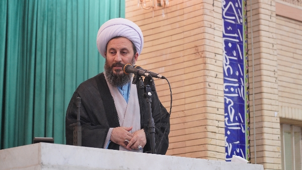 ما در جنگ پرده از چهره تزویر جهانخواران کنار زدیم