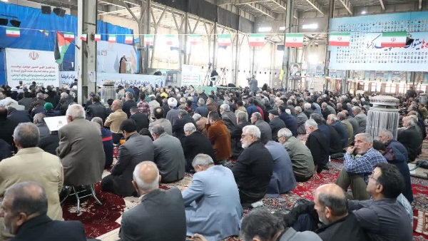 امت امیرالمؤمنین علی(ع) ایشان را تنها گذاشتند اما ملت ایران تا به امروز، رهبر و امام خود را با تمام وجود یاری کرده‌اند/ دشمنان از هدف «تجزیه و براندازی» به «بازکردن تنگه هرمز» رسیده‌اند!