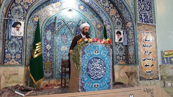 اهمیت نماز جمعه/ارتباط حوزه و دانشگاه