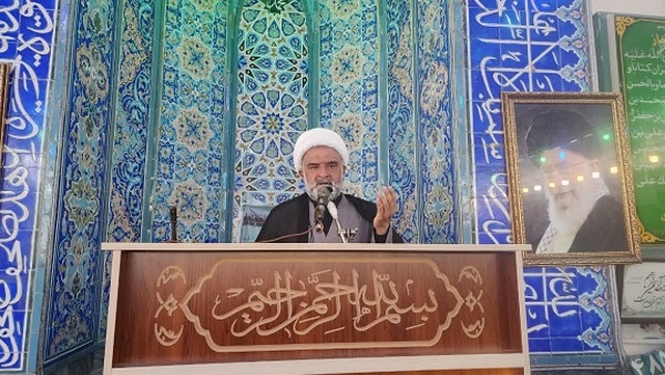 خدمتِ بی منت و مخلصانه چیزی بود که از شهدای دولت همچمون رجایی و باهنر و شهید خدمت مثل آیت الله رئیسی در حافظه مردم ماندگار شد.