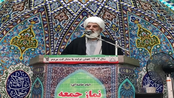 رئیس جمهور باید خادم ملت باشد.