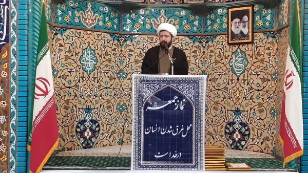 برگزارى دهه‏ى فجر، باید مثل برگزارى جشن نیمه‏ى شعبان باشد دهه فجر در حقیقت ولادت امامت در این كشور است