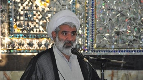 عضویت ایران در سازمان شانگهای دستاوردی راهبردی برای خنثی‌سازی تحریم امام‌ جمعه بادرود گفت: کاهش فشارهای اقتصادی غرب و غلبه بر تحریم‌ها از جمله نتایج مهم عضویت کشورمان در سازمان همکاری شانگهای است.