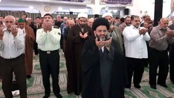 حجت الاسلام والمسلمین سیدمصطفی محمدی:این مذاکره محرمانه بود کسی از آن خبر نداشت هرچه خواستند از این مذاکره دونفره ابوموسی اشعری و عمروعاص باخبر بشوند نتوانستند چون فکت شیت نداده بودند در زمان مذاکره برجام هم همینگونه شده بود مذاکرات برای مردم ما محرمانه بود هرچه رهبری معظم در مذاکرات برجام فرمود: فکت شیت بدهید ،گزارش به مردم بدهید مردم را نامحرم ندانید اما گزارش ندادند آن روزها هم گفتند که حرف ها محرمانه است