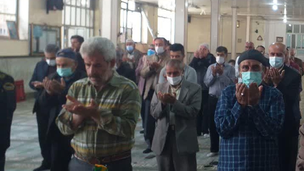 «امیرالمؤمنین(علیه السلام) عبارت مهمی دارند: «جزو مهم‌ترین و لازم‌ترین حقوق الهی این است که مردم باید همکاری کنند تا حق در جامعه برپا بشود؛ یعنی این مسئولیت مردم است.»