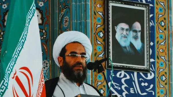 دفاع مقدس گنجینهٔ ارزشمندی که منشاء هدایت و راهنمایی انقلابیون و ملت عزیز است