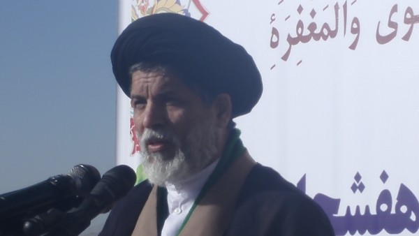 رهبرعظیم الشان انقلاب: دشمن بدعهد نشان داد كه حتى براى عمل به تعهدات صريح خود در برجام نيز حاضر نيست كه فشار اقتصادى بر ملت ايران را كاهش دهد و از تحريم‏هاى ظالمانه‏ ى اقتصادى بكاهد.