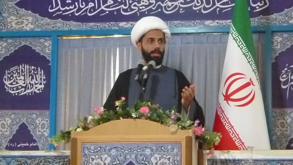 حل مشکلات معیشتی مردم باید در اولویت برنامه های دولت باشد