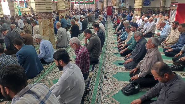امام جمعه الیگودرز: مقاومت و هوشیاری، رمز عبور از تهدیدهای دشمن است