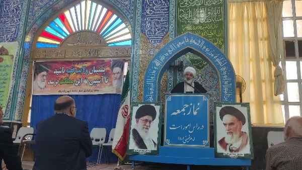 امام جمعه بادرود: دولت برای جوانان زمین‌های ارزان قیمت فراهم کند