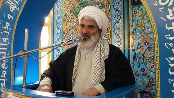 امام جمعه بادرود گفت: آمریکا تحت هیچ شرایطی قابل اعتماد نیست، مذاکره با آمریکا مذاکره با شیطان است، آمریکا به چیزی کمتر از نابودی ما راضی نمی‌شود.
