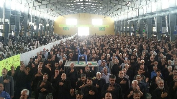 ضرورت و وحدت اسلامی شایسته است بین همه طبقات اسلامی به وجود بیاید.