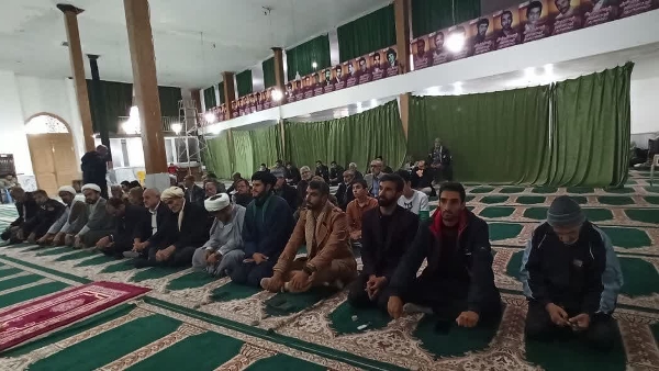 زندگی ادم در قیامت همراه با خداست و کسیکه با خدا زندگی بکند هیچ مقامی بالاتر از اون را انتظار ندارد