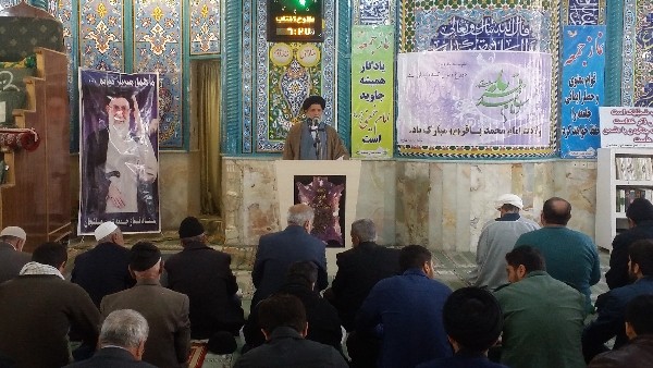 مسئولان با اتکا برتوان داخلی  کارخدمات رسانی را با جدیت دنبال کنند و منتظر قراردادهای کنوانسیون خارجی  نباشند . مسئولان با ساده زیستی مرحمی بر زخم های فقرا باشند.