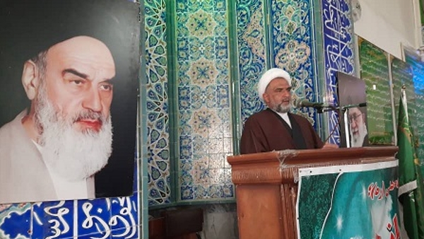 عمده مشکلات در عدم إجرای تولید و إقتصاد مقاومتی إتفاقا خود مسئولین دولت هستند که بد سلیقگی بخرج دادند و مانع تراشی کردند.