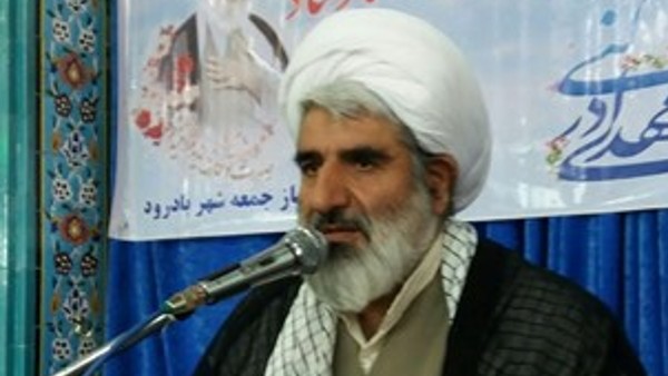 امام جمعه بادرود: دشمن در فتنه ۹۶ به مانند فتنه ۸۸ به دنبال براندازی نظام بود/ مسئولان با تحقق وعده ها حضور مردم در صحنه را پاسخ دهند