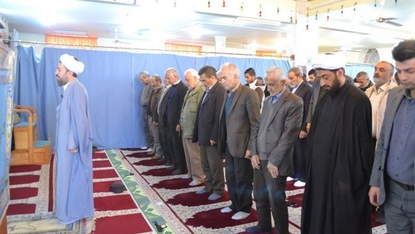 بیاناتی در مورد استحکام خانواده و همچنین احترام فرزندان نسبت به پدر و مادر