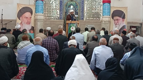 اگر مسیولین محلی توان حل سریع مشکلات مردم را ندارند استعفا بدهند دسته جمعی